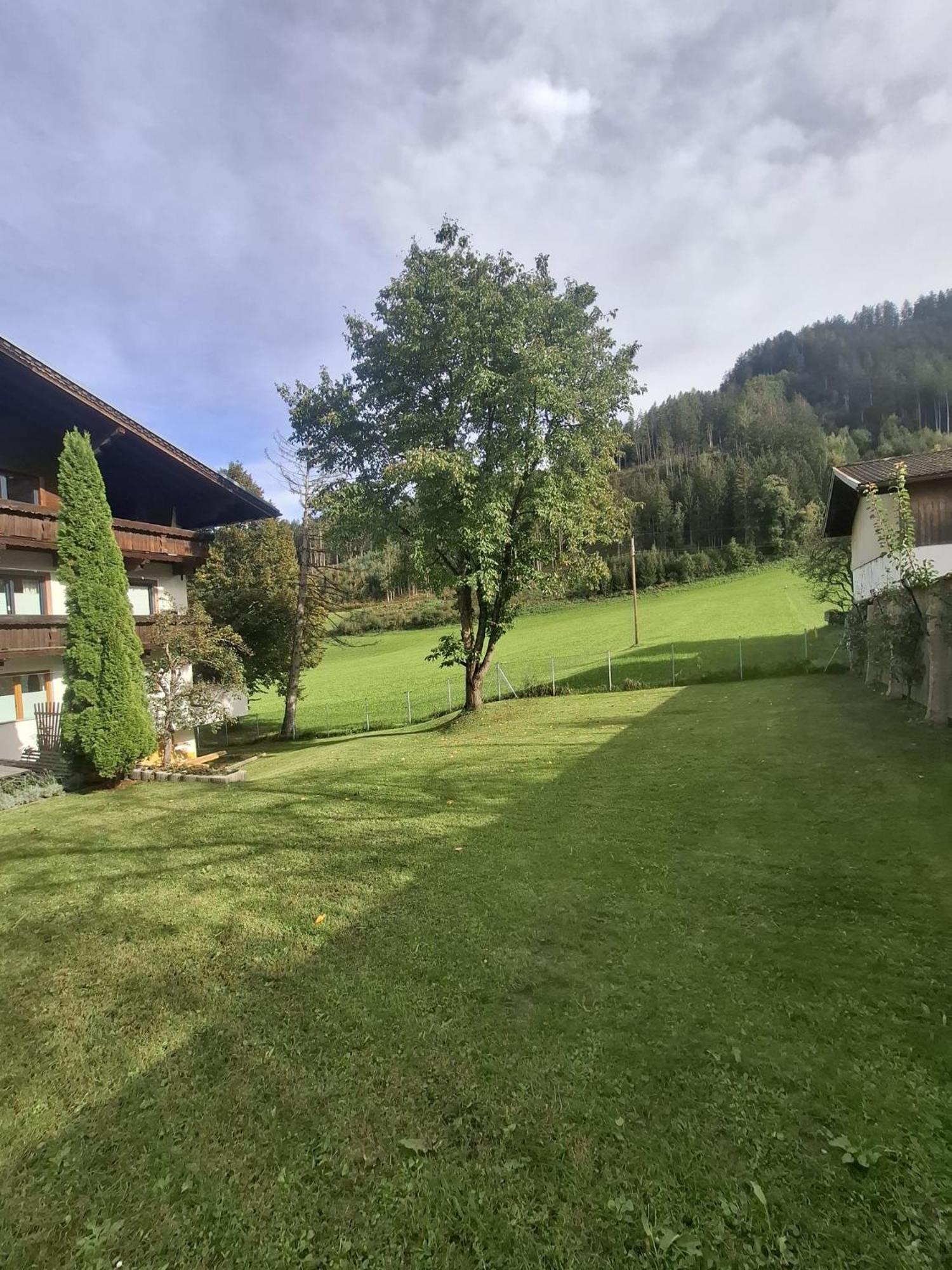 Apartment Ferienwohnung Weer